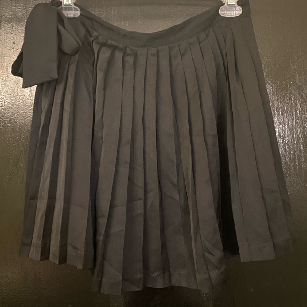 GAP Pleated skirt (Brand new )